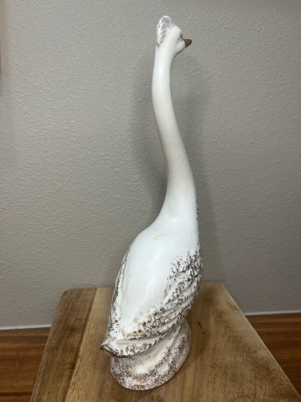 Vintage Wales Gold & Cream Swan Figurine 11 1/4” Tall Made in Japan - Picture 2 of 7